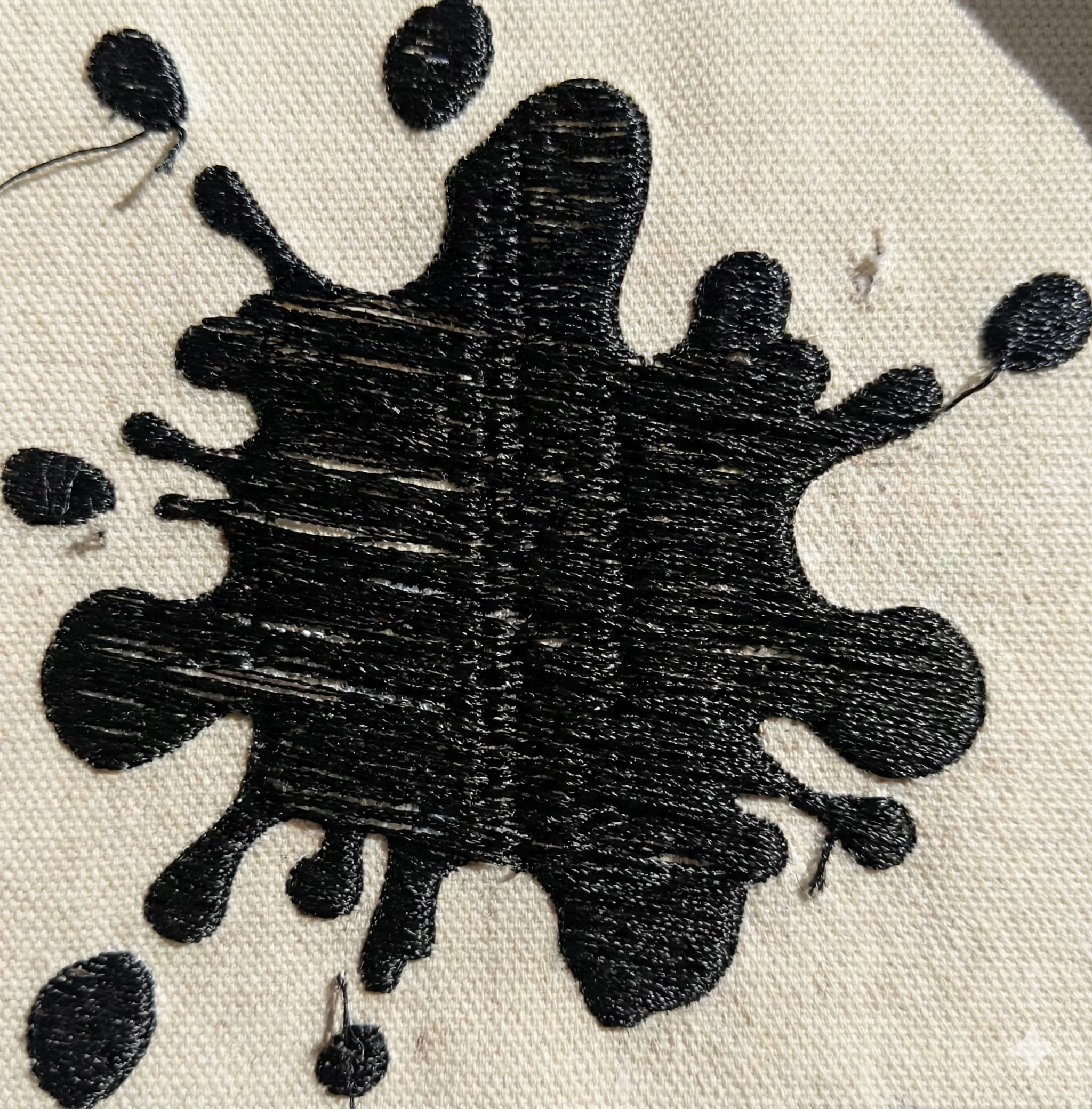 Splash Embroidery Design - Image 3